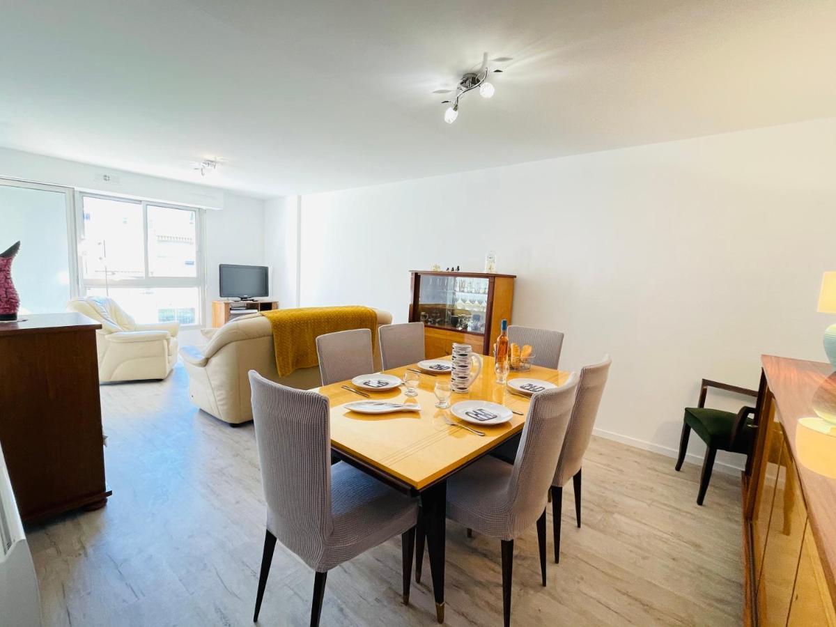 Tres Bel Appartement Face Au Port Santa -Piscine Saint-Raphaël Екстериор снимка