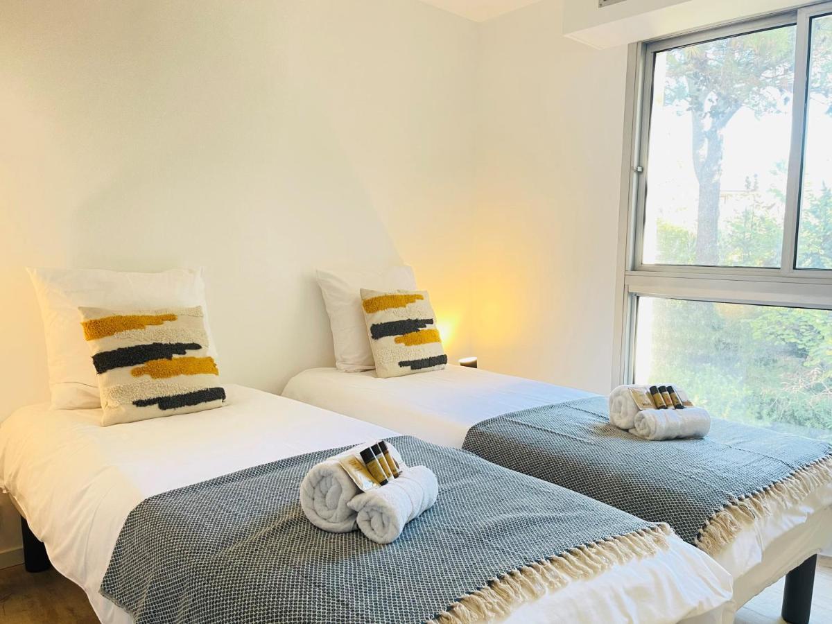 Tres Bel Appartement Face Au Port Santa -Piscine Saint-Raphaël Екстериор снимка